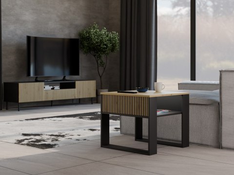 Stolik z lamelami STOL-832-ART-CZERN-LAM w aranżacji eleganckiego pokoju dziennego – widok boczny.