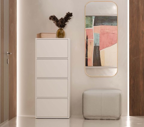 Komoda 50 cm KOM-935-BIEL-MAT w aranżacji przedpokoju – widok od frontu.