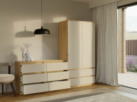 Komoda do sypialni KOM-904-ART-KASZ w aranżacji wnętrza – widok w półprofilu.