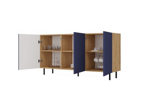 Komoda 150 cm KOM-924-ART-GRAN z otwartymi drzwiczkami – ujęcie w półprofilu ukazujące układ półek.