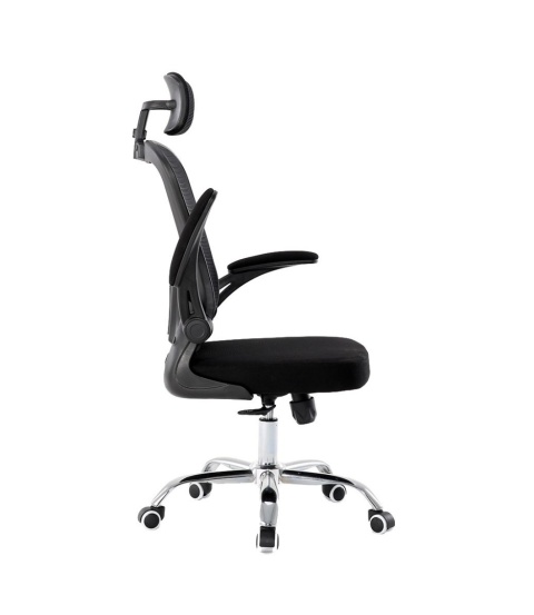 Ergonomiczny fotel obrotowy czarny – widok z boku podkreślający wsparcie odcinka lędźwiowego.