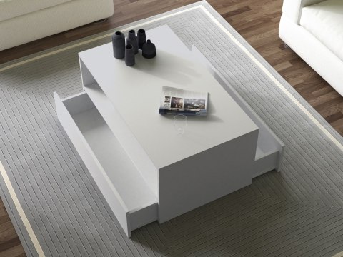 Stolik STOL-813-BIEL-MAT w aranżacji salonu – widok z góry jako stolik pomocniczy przy sofie.