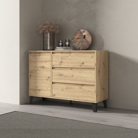 Wizualizacja przytulnej sypialni z produktem: komoda na nóżkach dąb artisan KOM-929-ART.
